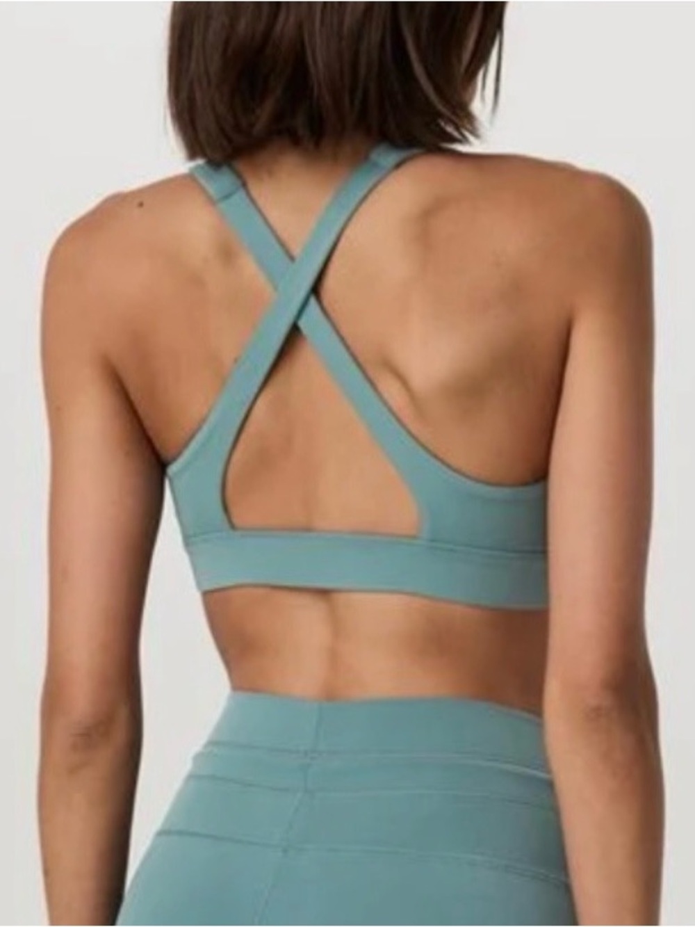 Vuori New with Tags Daily Form Sports Green Bra Medium Bluegrass